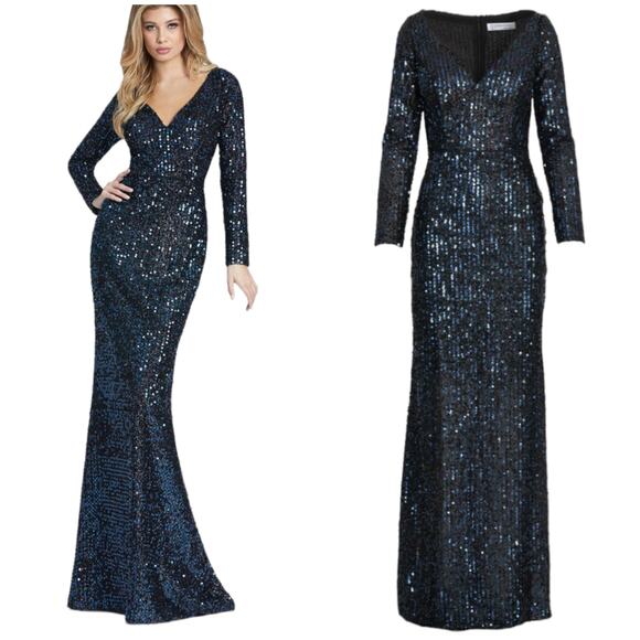 Mac Duggal NWT Long Sleeved Sequined Gown Size 8 Midnight Blue V-Neck Paillette - Picture 1 of 9